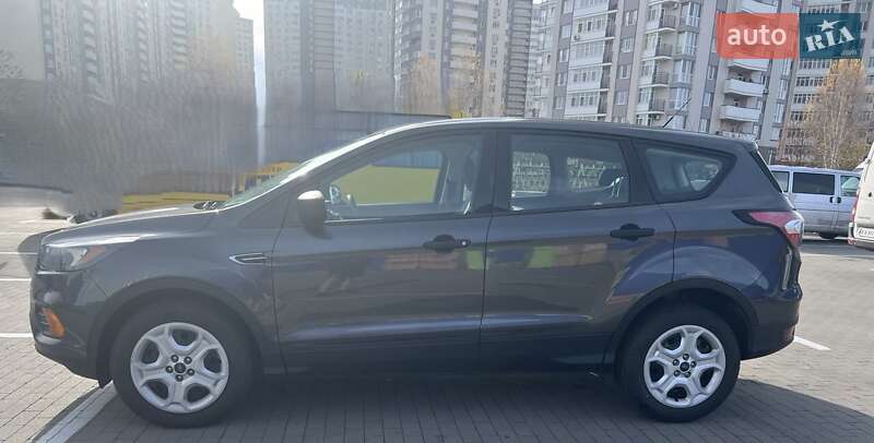 Внедорожник / Кроссовер Ford Escape 2018 в Киеве