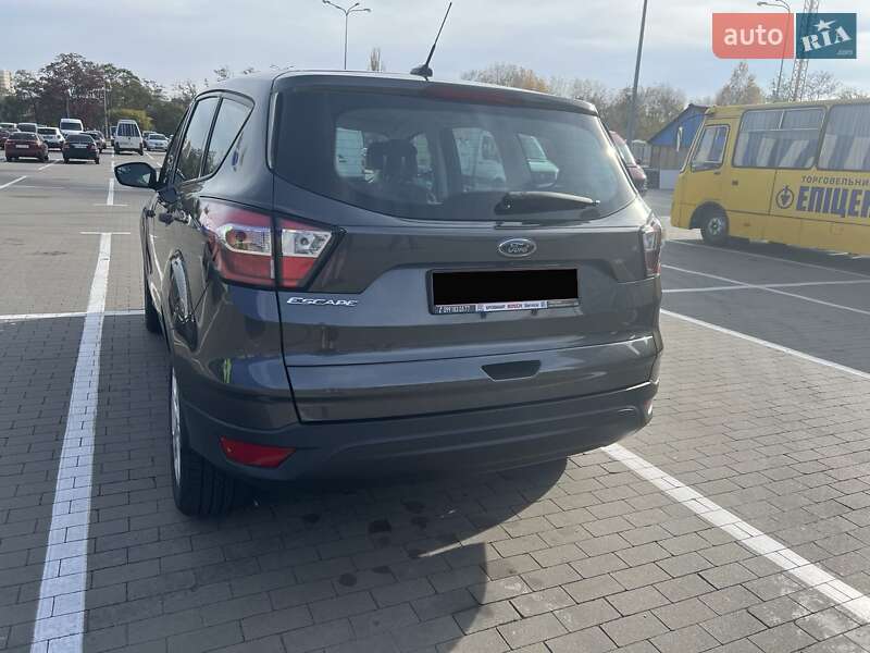 Внедорожник / Кроссовер Ford Escape 2018 в Киеве