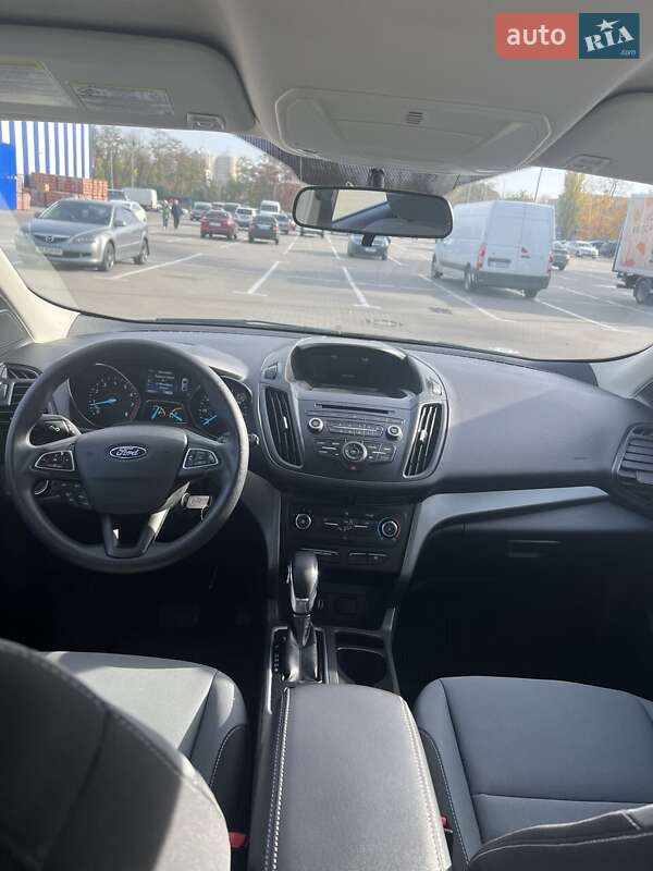 Внедорожник / Кроссовер Ford Escape 2018 в Киеве