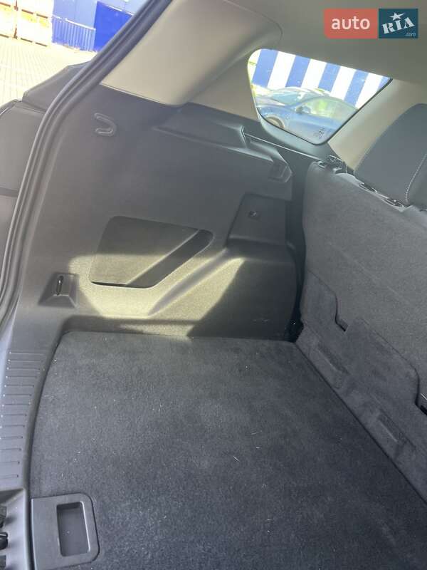 Внедорожник / Кроссовер Ford Escape 2018 в Киеве