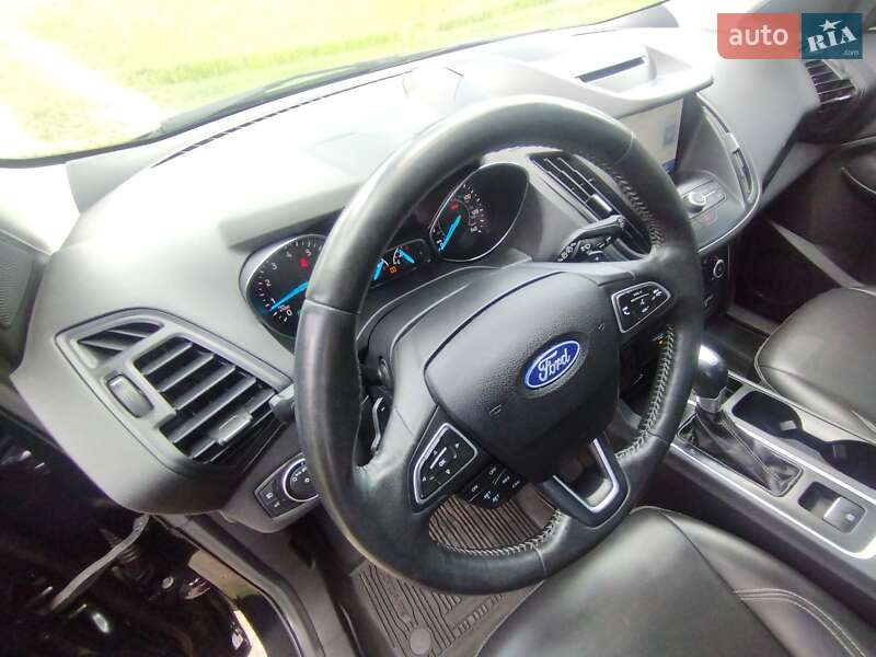 Внедорожник / Кроссовер Ford Escape 2018 в Киеве