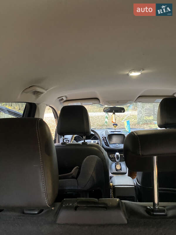 Внедорожник / Кроссовер Ford Escape 2015 в Копычинце