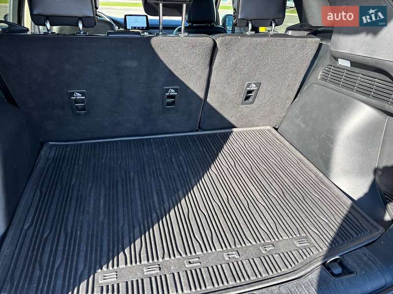 Позашляховик / Кросовер Ford Escape 2020 в Києві
