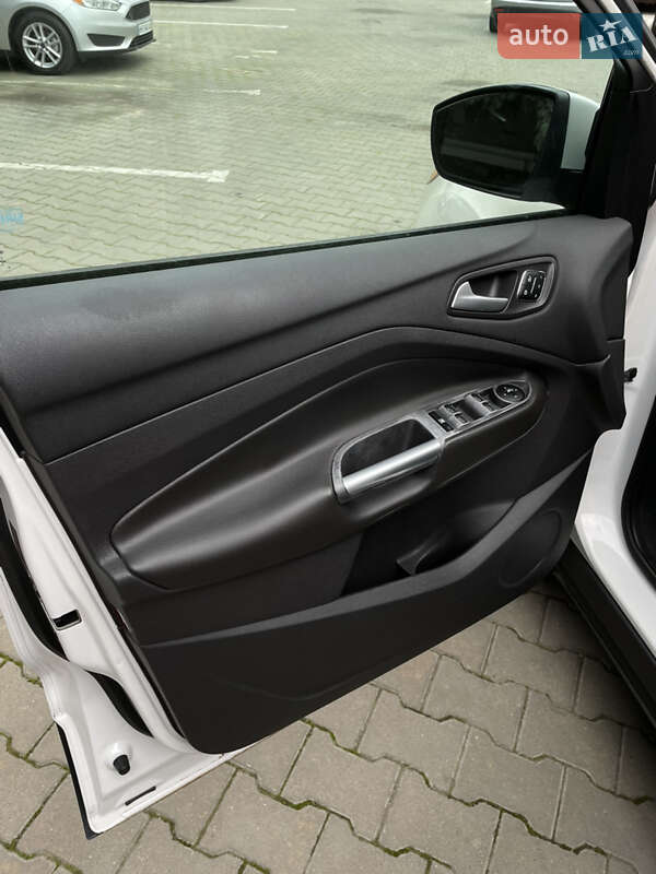 Внедорожник / Кроссовер Ford Escape 2013 в Одессе