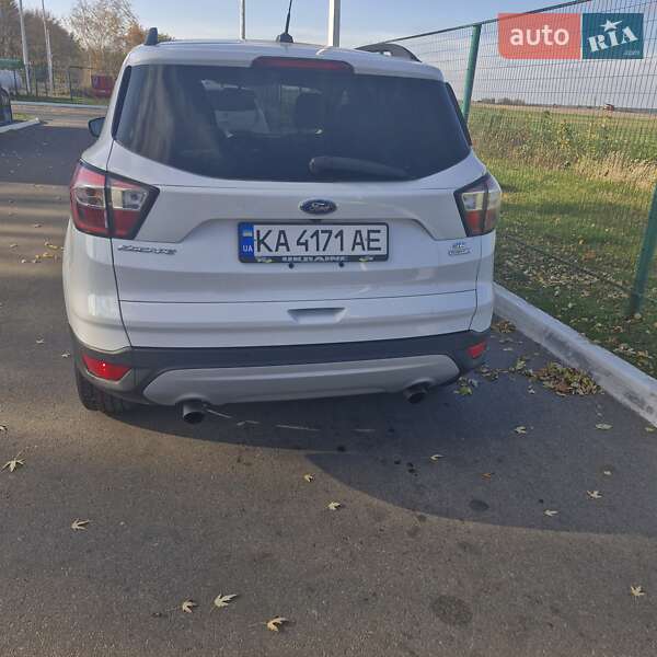 Позашляховик / Кросовер Ford Escape 2017 в Броварах фото 2 Позашляховик / Кросовер Ford Escape 2017 в Броварах