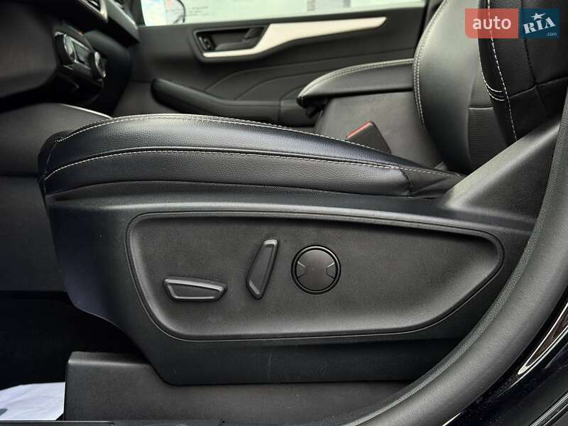 Позашляховик / Кросовер Ford Escape 2022 в Рівному фото 25 Позашляховик / Кросовер Ford Escape 2022 в Рівному