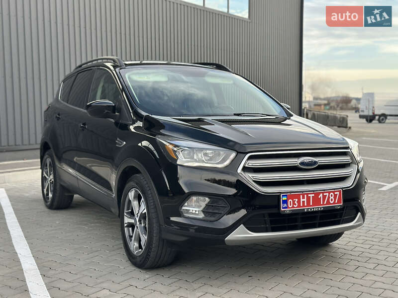 Позашляховик / Кросовер Ford Escape 2018 в Дубні фото 15 Позашляховик / Кросовер Ford Escape 2018 в Дубні