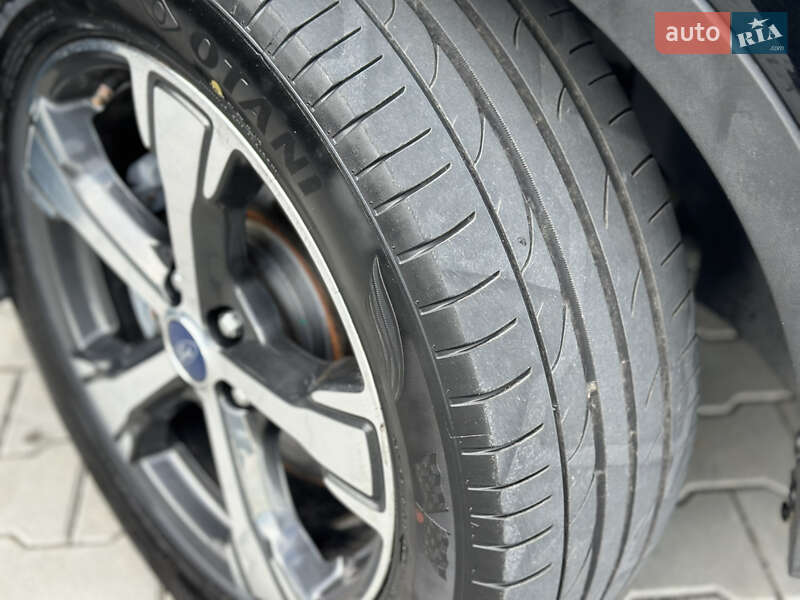 Позашляховик / Кросовер Ford Escape 2018 в Дубні фото 21 Позашляховик / Кросовер Ford Escape 2018 в Дубні