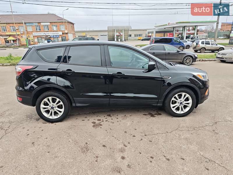 Позашляховик / Кросовер Ford Escape 2016 в Сумах