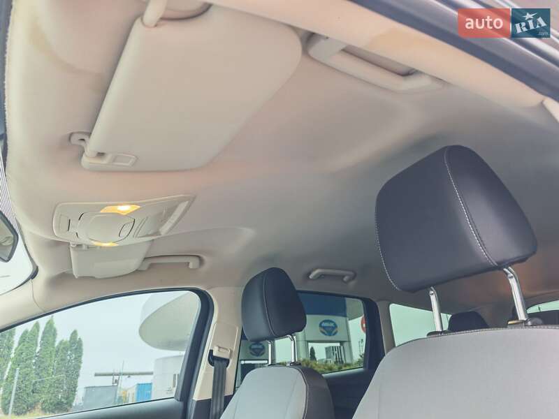 Позашляховик / Кросовер Ford Escape 2016 в Сумах