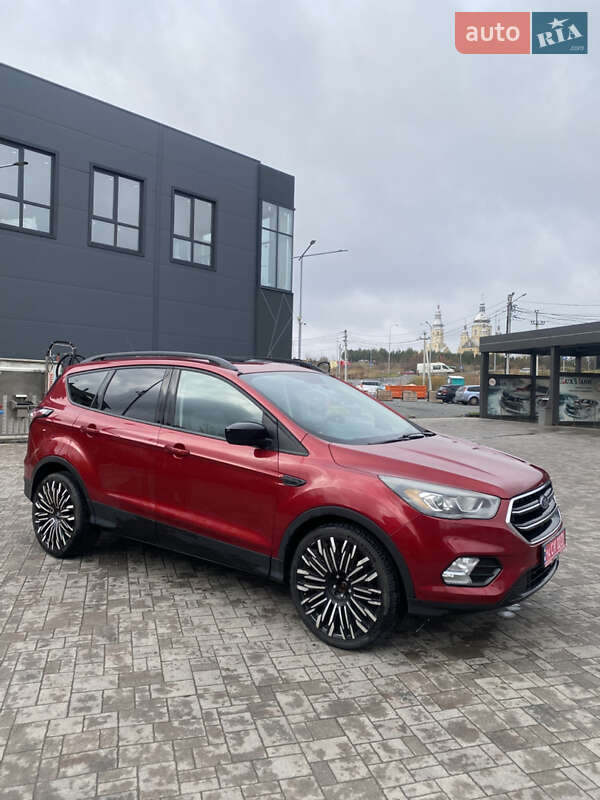 Внедорожник / Кроссовер Ford Escape 2017 в Львове фото 8 Внедорожник / Кроссовер Ford Escape 2017 в Львове