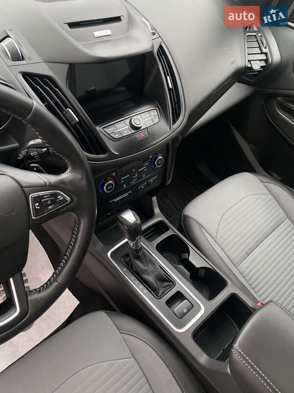 Внедорожник / Кроссовер Ford Escape 2017 в Львове фото 12 Внедорожник / Кроссовер Ford Escape 2017 в Львове