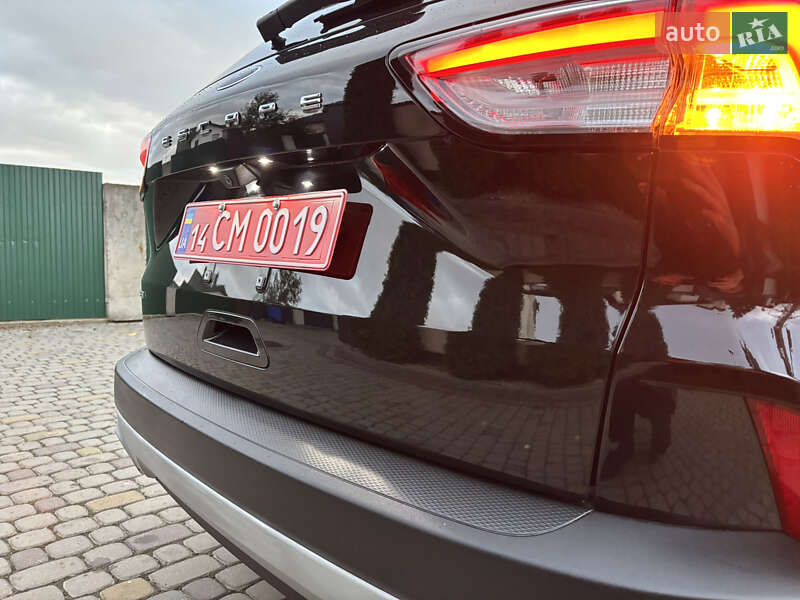 Внедорожник / Кроссовер Ford Escape 2020 в Львове