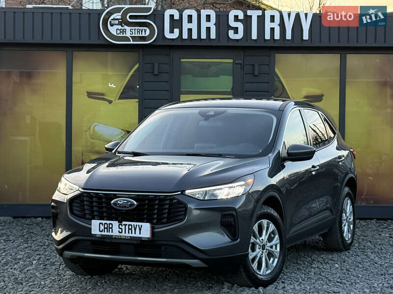 Внедорожник / Кроссовер Ford Escape 2023 в Стрые