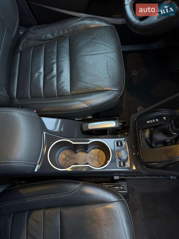 Внедорожник / Кроссовер Ford Escape 2015 в Херсоне фото 16 Внедорожник / Кроссовер Ford Escape 2015 в Херсоне