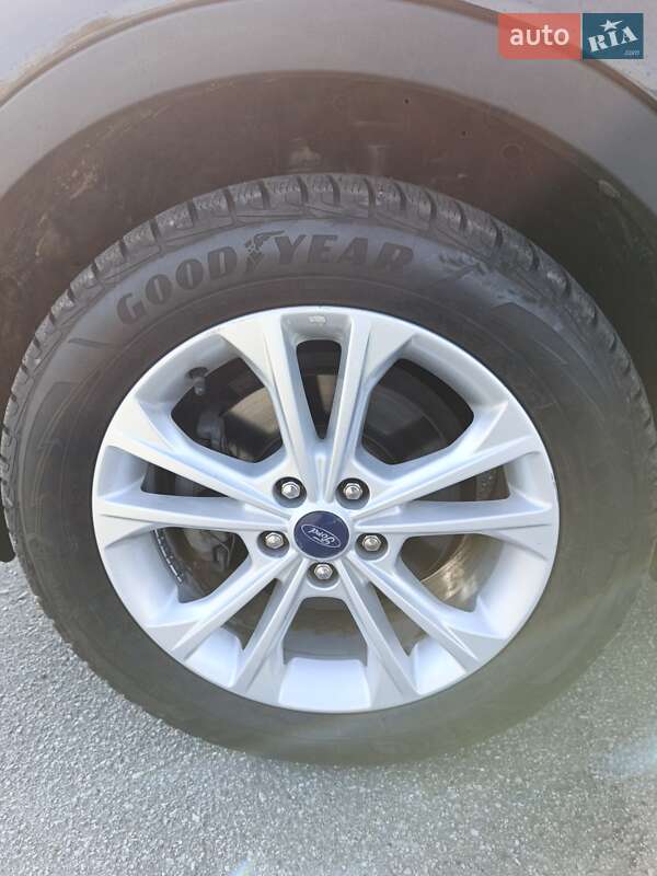 Внедорожник / Кроссовер Ford Escape 2018 в Днепре фото 15 Внедорожник / Кроссовер Ford Escape 2018 в Днепре