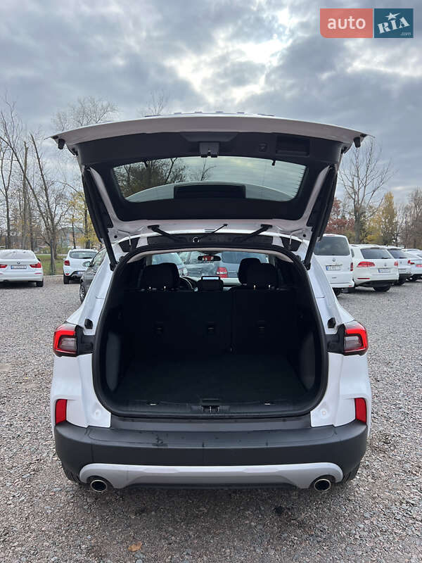 Внедорожник / Кроссовер Ford Escape 2023 в Черкассах