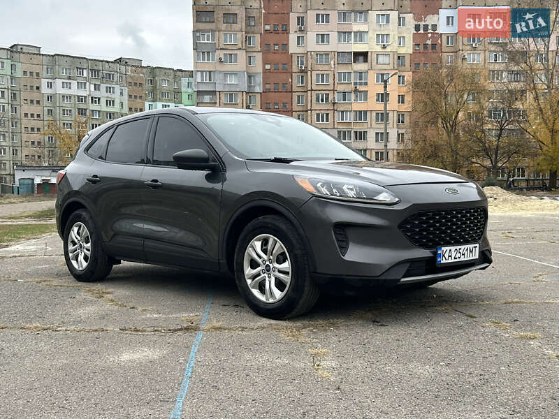 Внедорожник / Кроссовер Ford Escape 2020 в Полтаве