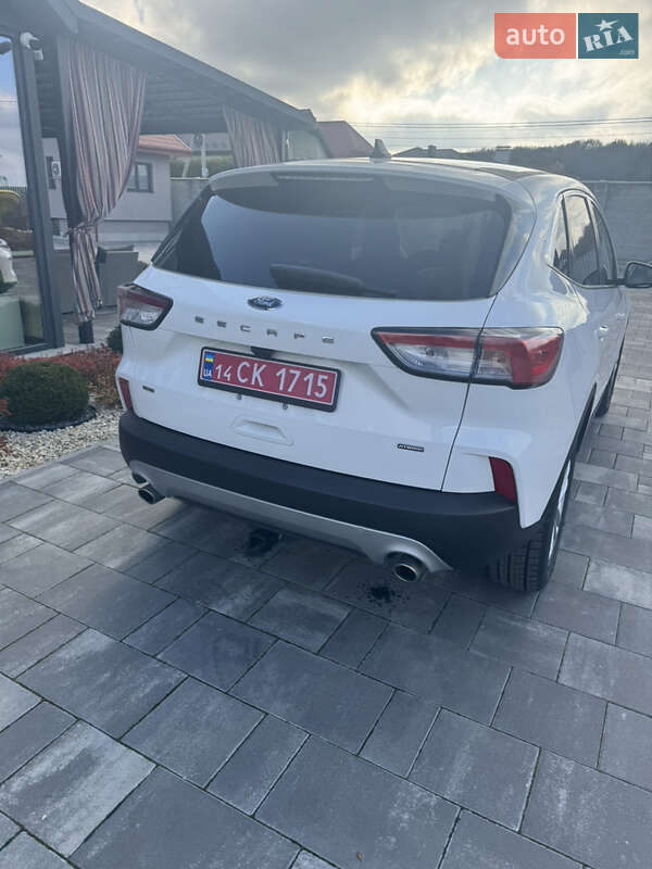 Позашляховик / Кросовер Ford Escape 2021 в Львові