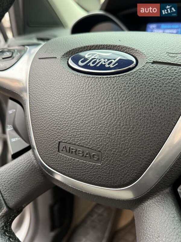 Позашляховик / Кросовер Ford Escape 2014 в Одесі фото 67 Позашляховик / Кросовер Ford Escape 2014 в Одесі