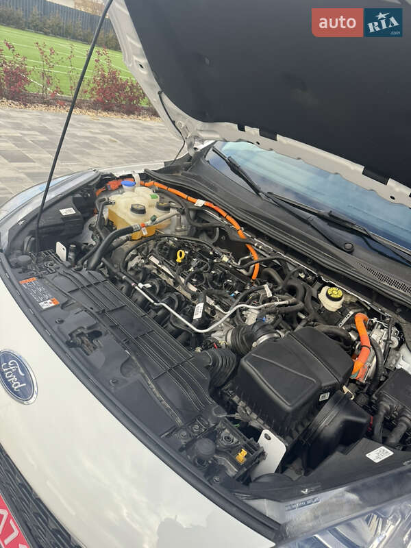 Позашляховик / Кросовер Ford Escape 2021 в Львові