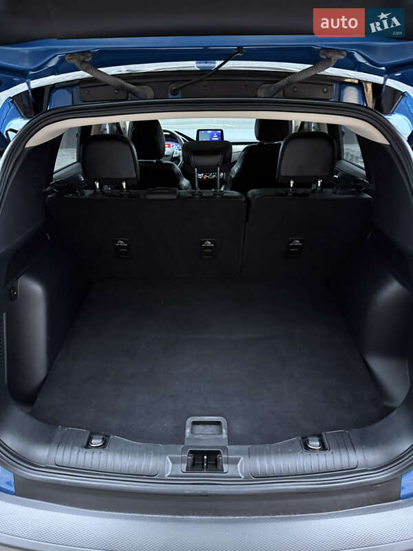 Позашляховик / Кросовер Ford Escape 2019 в Одесі