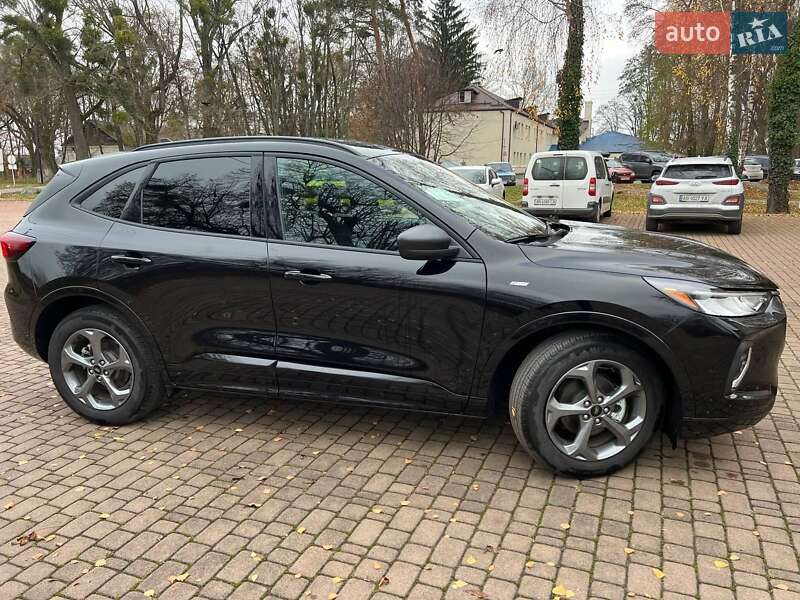 Позашляховик / Кросовер Ford Escape 2023 в Вінниці