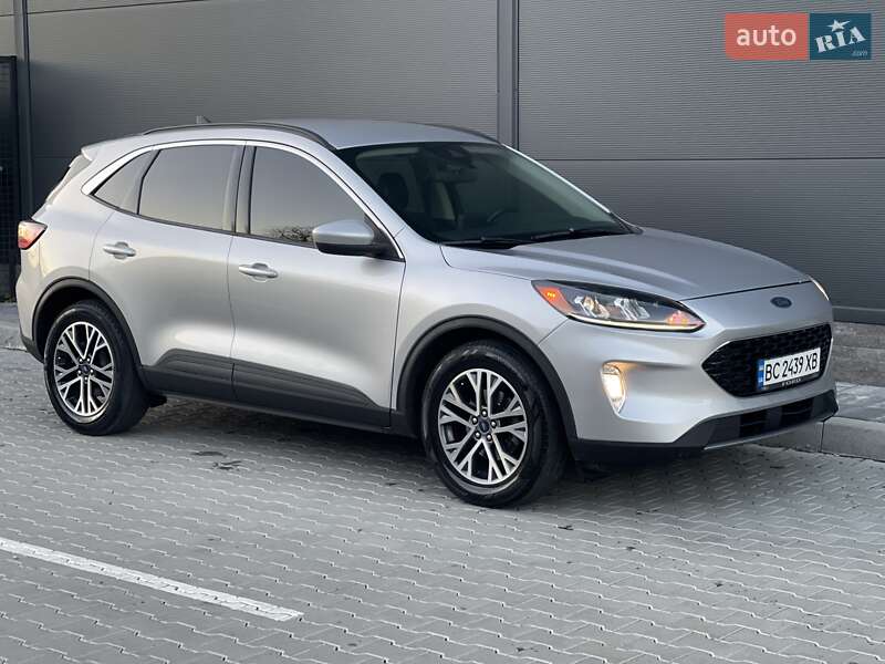 Внедорожник / Кроссовер Ford Escape 2020 в Стрые