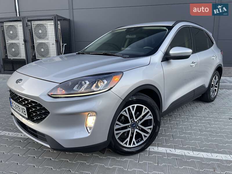 Внедорожник / Кроссовер Ford Escape 2020 в Стрые