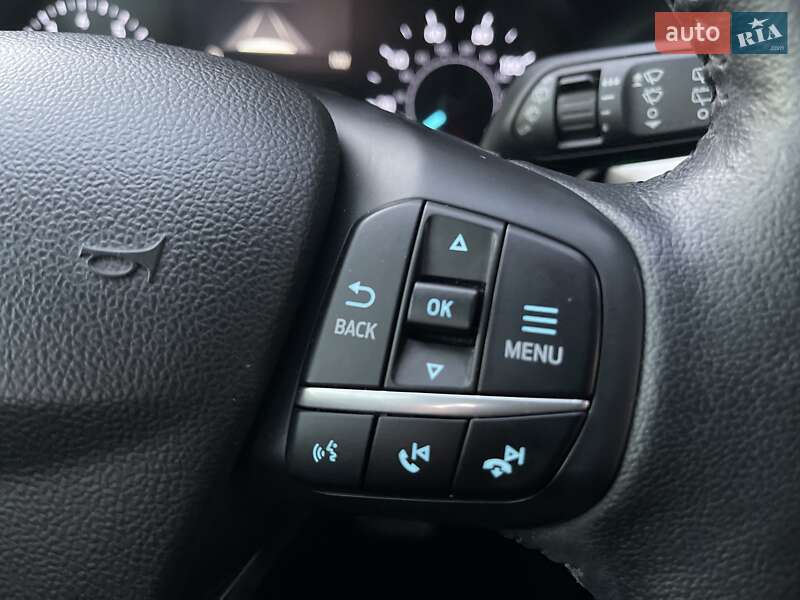 Внедорожник / Кроссовер Ford Escape 2020 в Стрые