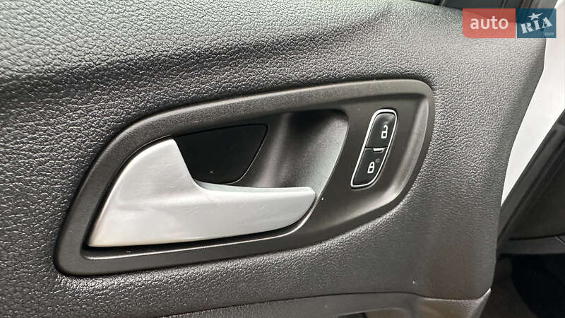 Позашляховик / Кросовер Ford Escape 2018 в Дубні