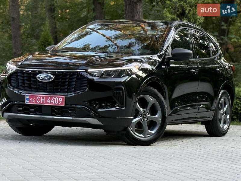 Позашляховик / Кросовер Ford Escape 2023 в Львові
