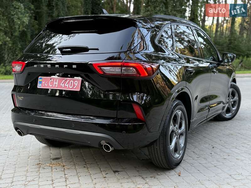 Позашляховик / Кросовер Ford Escape 2023 в Львові