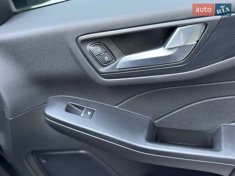 Позашляховик / Кросовер Ford Escape 2023 в Львові