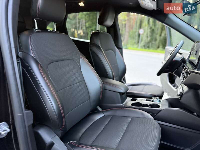 Позашляховик / Кросовер Ford Escape 2023 в Львові