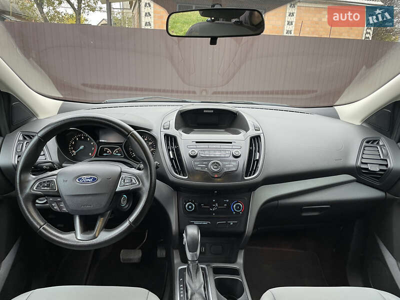 Внедорожник / Кроссовер Ford Escape 2017 в Лубнах