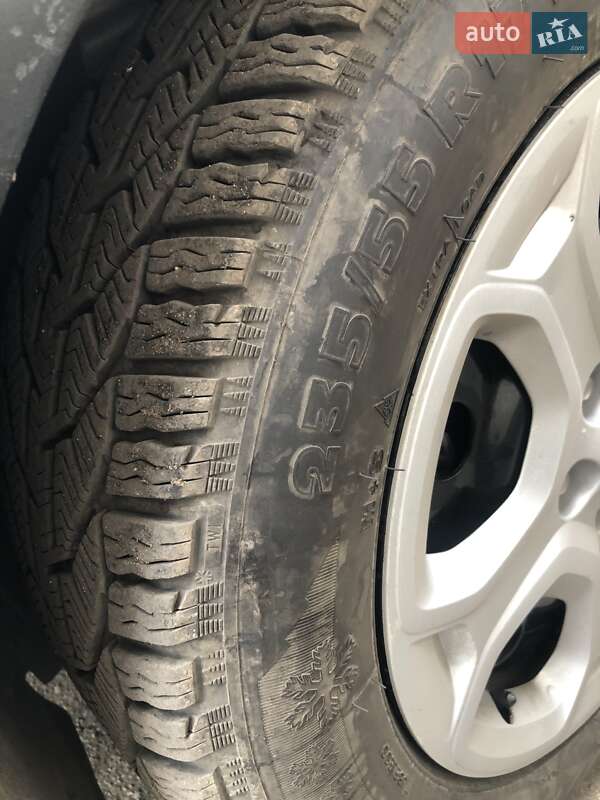 Внедорожник / Кроссовер Ford Escape 2017 в Пятихатках