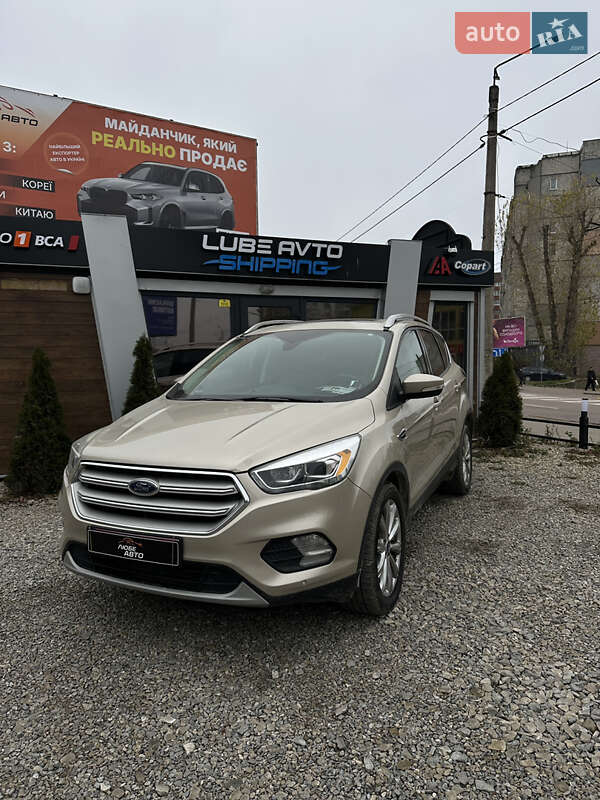Позашляховик / Кросовер Ford Escape 2018 в Івано-Франківську