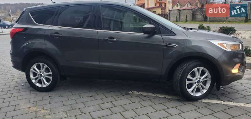 Позашляховик / Кросовер Ford Escape 2019 в Трускавці