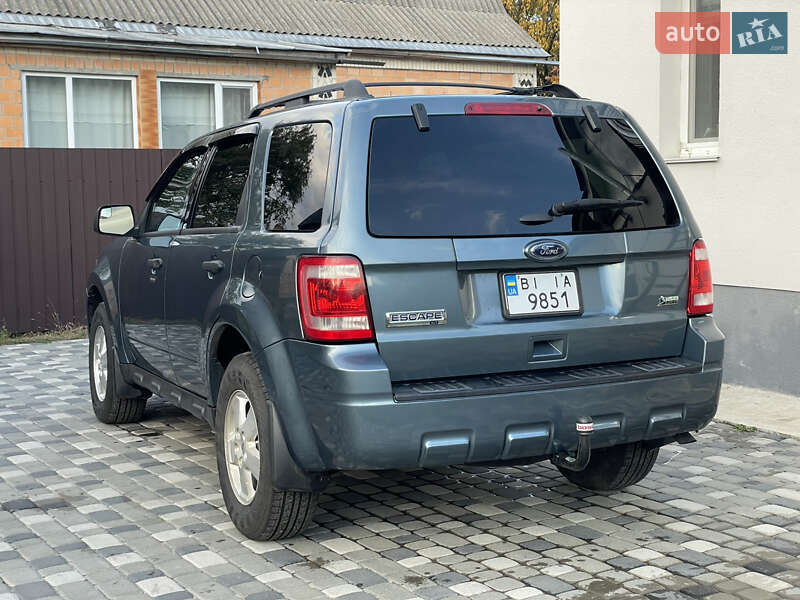 Внедорожник / Кроссовер Ford Escape 2012 в Лубнах