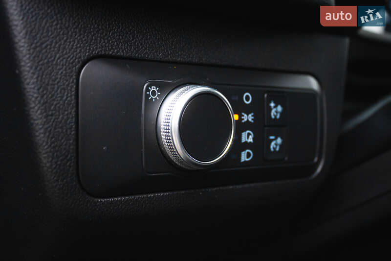 Позашляховик / Кросовер Ford Escape 2020 в Києві