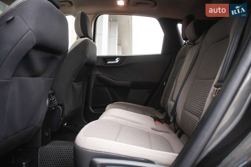 Позашляховик / Кросовер Ford Escape 2020 в Києві