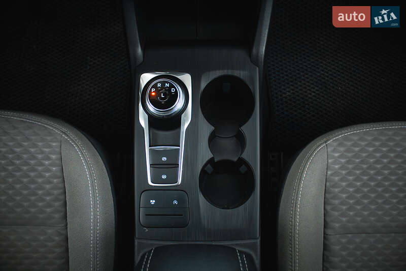 Позашляховик / Кросовер Ford Escape 2020 в Києві