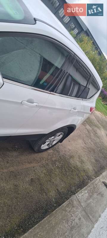 Внедорожник / Кроссовер Ford Escape 2014 в Радехове