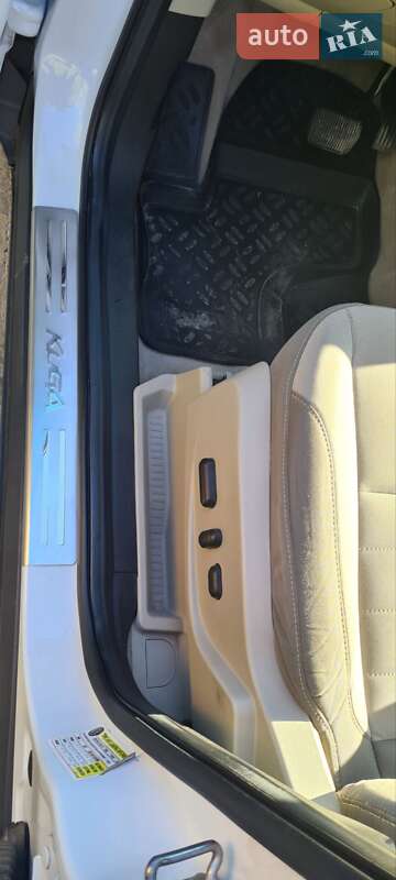 Внедорожник / Кроссовер Ford Escape 2014 в Радехове