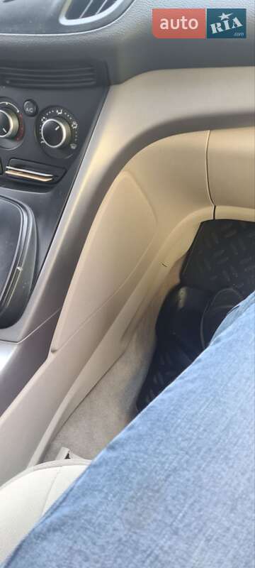 Внедорожник / Кроссовер Ford Escape 2014 в Радехове