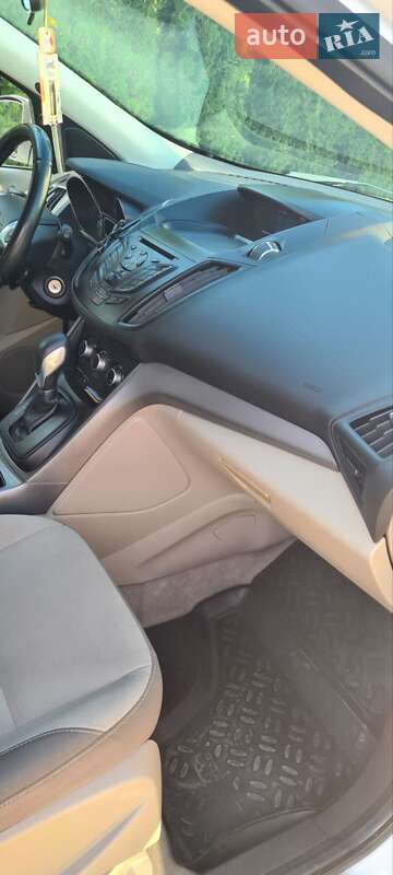 Внедорожник / Кроссовер Ford Escape 2014 в Радехове