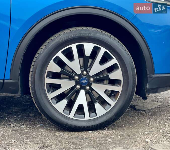 Внедорожник / Кроссовер Ford Escape 2020 в Житомире