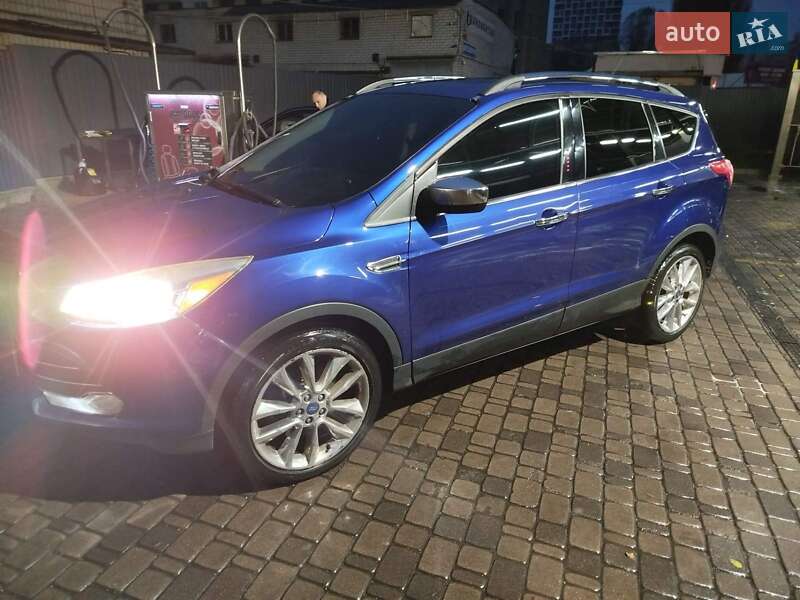 Позашляховик / Кросовер Ford Escape 2015 в Києві