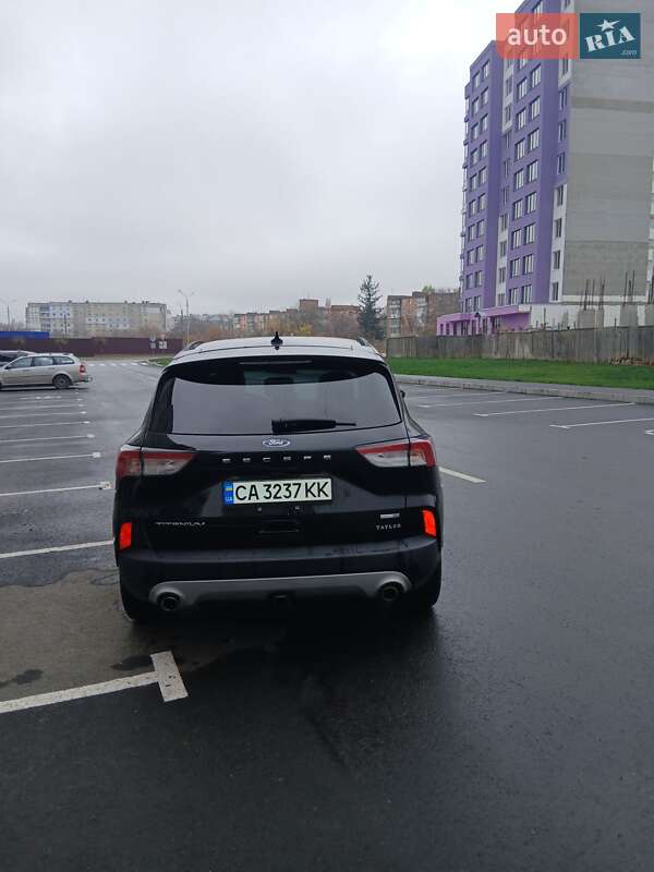 Позашляховик / Кросовер Ford Escape 2020 в Умані